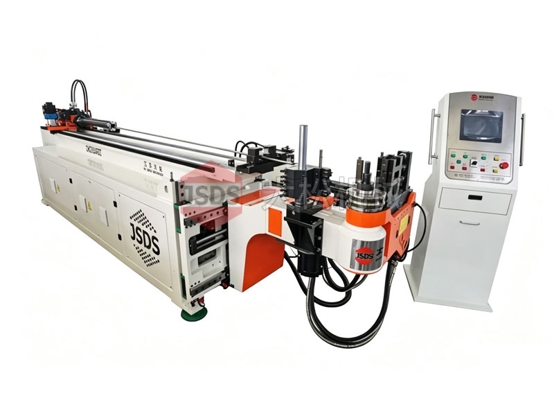 技术交流｜技术团队针对 CNC 弯管机开展内部工艺研讨